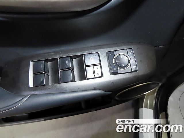Lexus NX300h Supreme 2015 — фото 17