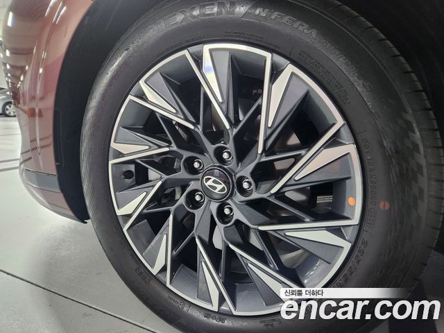 Hyundai Grandeur (GN7) 2.5 Gasoline  2WD Exclusive 2027 — фото 24