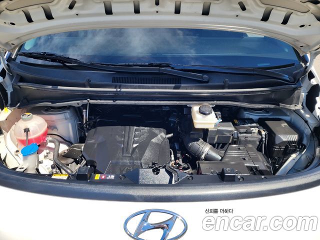 Hyundai Staria L3.5 Tourer 11-Seater Modern 2023 — фото 6