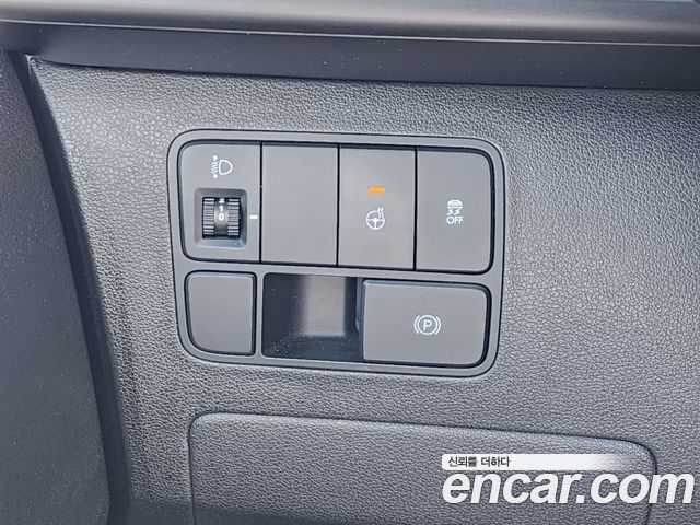 Hyundai Staria L3.5 Tourer 11-Seater Modern 2023 — фото 18
