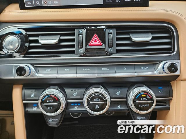 Genesis G70 Gasoline 2.0T 2WD 2021 — фото 16