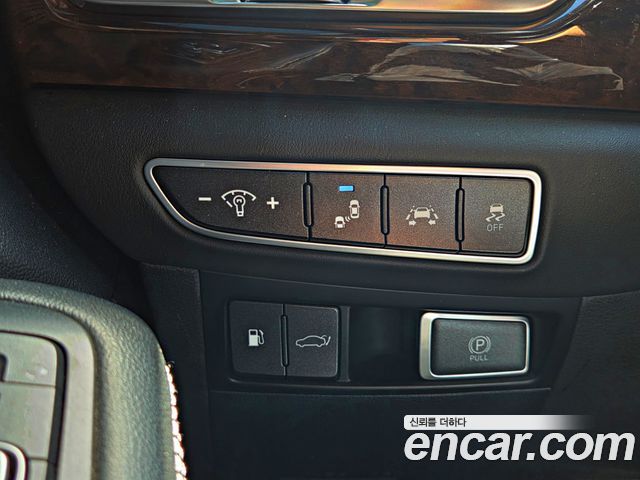 Genesis EQ900 3.8 GDI AWD Premium Luxury 2018 — фото 5