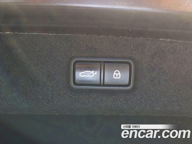 Genesis EQ900 3.8 GDI AWD Premium Luxury 2018 — фото 23