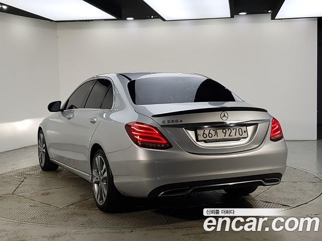 Mercedes-Benz C-Class (W205) C220 d Avantgarde 2018 — фото 3