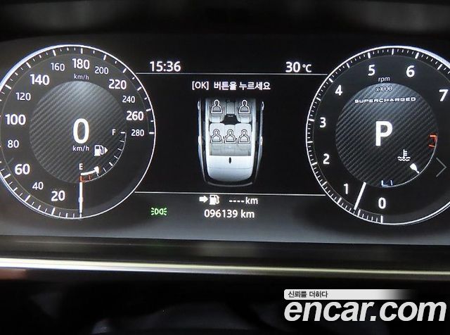 Land Rover Range Rover (IV) 5.0 SC AB LWB 2017 — фото 9