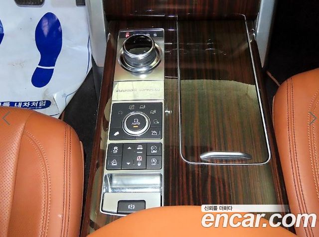 Land Rover Range Rover (IV) 5.0 SC AB LWB 2017 — фото 16