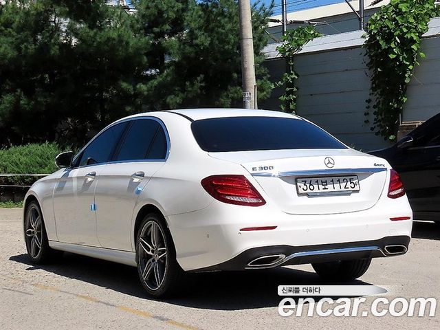 Mercedes-Benz E-Class (W213) E300 4MATIC AMG Line 2020 — фото 3