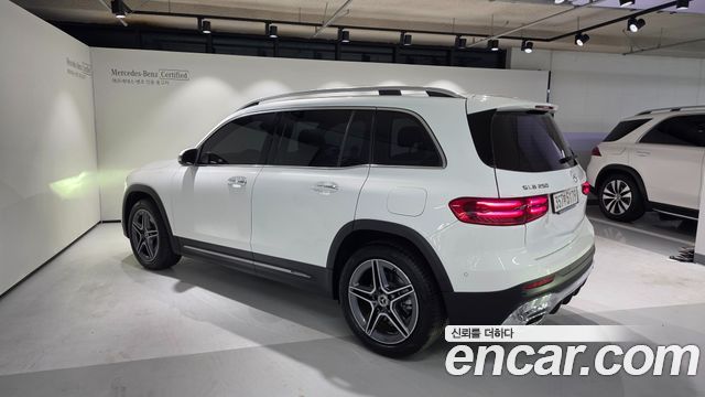 Mercedes-Benz GLB-Class (X247) GLB250 4MATIC 2026 — фото 3