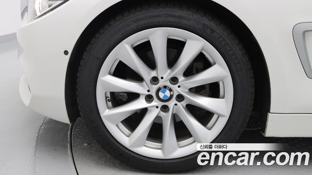 BMW 4 Series (F32) 420i Gran Coupe Special Edition 2020 — фото 5