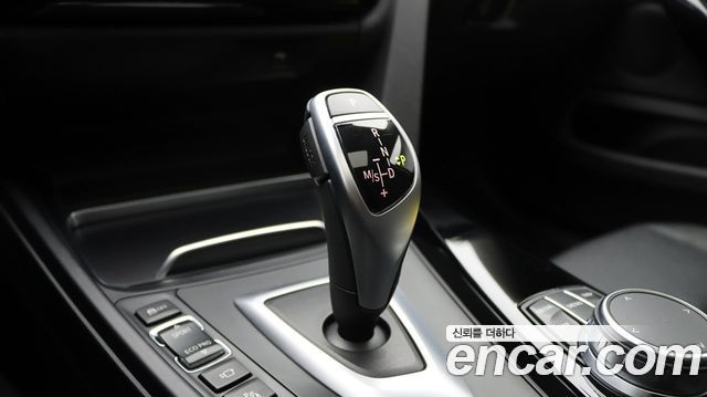 BMW 4 Series (F32) 420i Gran Coupe Special Edition 2020 — фото 21