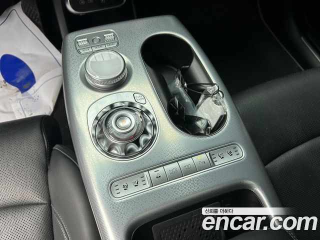Genesis GV60 Standard 2023 — фото 18