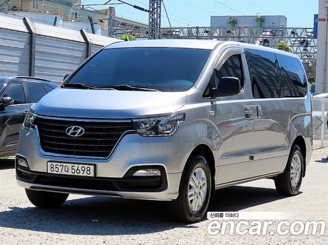 Hyundai Grand Starex Van 3-Seater Smart 2019 — фото 2