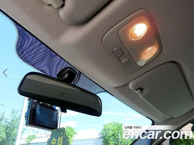 Hyundai Grand Starex Van 3-Seater Smart 2019 — фото 20