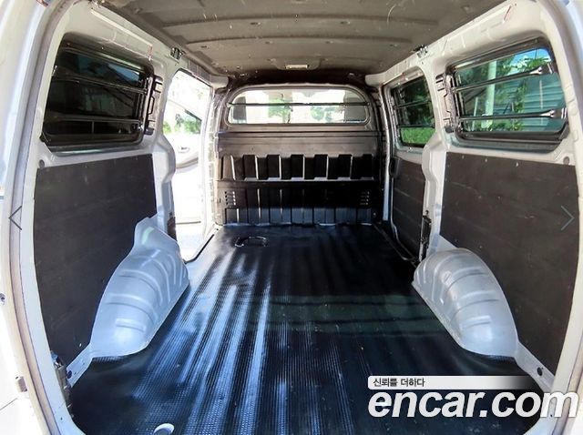 Hyundai Grand Starex Van 3-Seater Smart 2019 — фото 21