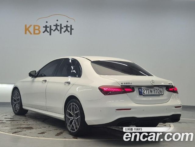 Mercedes-Benz E-Class (W213) E220d 4MATIC AMG Line 2023 — фото 2