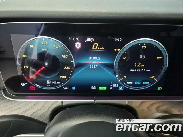 Mercedes-Benz E-Class (W213) E220d 4MATIC AMG Line 2023 — фото 8