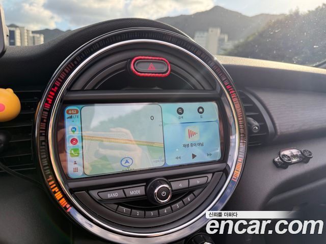 MINI Cooper Convertible Standard 3rd Generation 2017 — фото 11