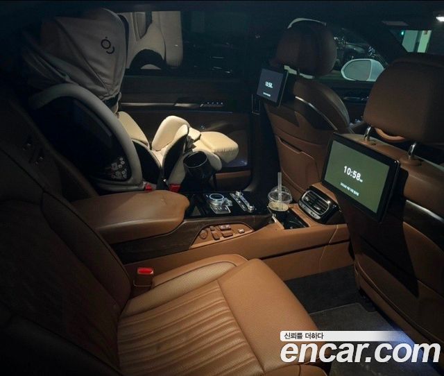 Genesis G90 5.0 AWD Prestige 2020 — фото 10