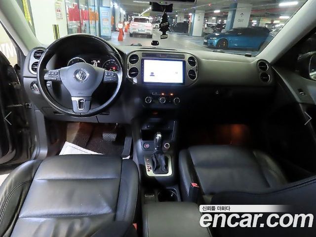 Volkswagen Tiguan 2.0 TDI Comfort 5N 2015 — фото 10