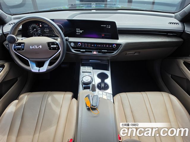 Kia K8 2.5 Gasoline 2WD Noblesse 2023 — фото 7