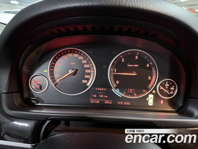 BMW 5 Series (F10) 520d 2011 — фото 7