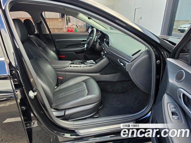 Hyundai Sonata (DN8) 1.6 Turbo Premium Plus 2022 — фото 18