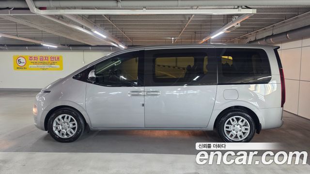 Hyundai Staria Tourer 9-Seater Modern 2023 — фото 3
