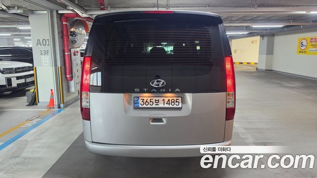Hyundai Staria Tourer 9-Seater Modern 2023 — фото 5