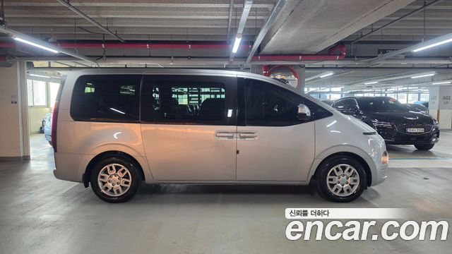 Hyundai Staria Tourer 9-Seater Modern 2023 — фото 7