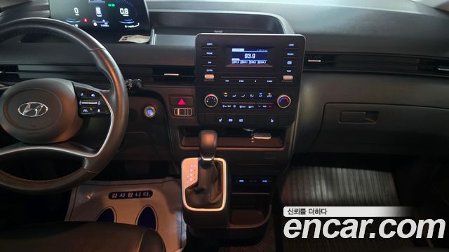 Hyundai Staria Tourer 9-Seater Modern 2023 — фото 19