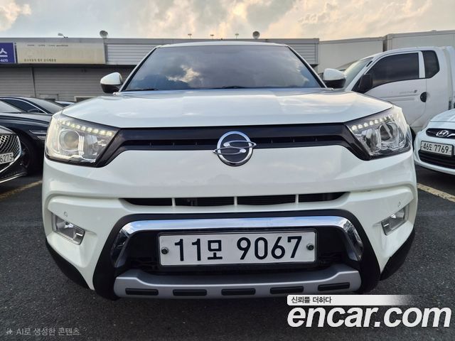 KG Mobility (SsangYong) Tivoli LX 2WD HI-DLX 2015 — фото 2
