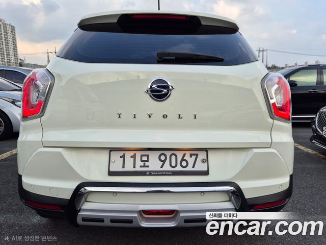 KG Mobility (SsangYong) Tivoli LX 2WD HI-DLX 2015 — фото 5