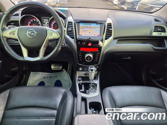 KG Mobility (SsangYong) Tivoli LX 2WD HI-DLX 2015 — фото 10