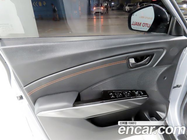 KG Mobility (SsangYong) Tivoli 1.5 2WD V7 2024 — фото 16