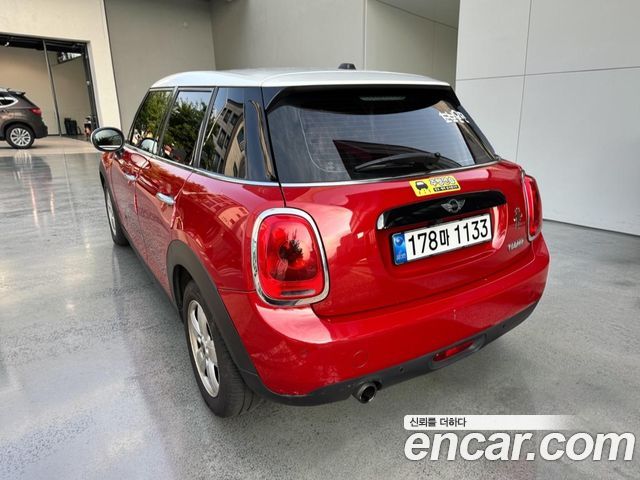 MINI Cooper D 5Door Standard 3rd 2016 — фото 4