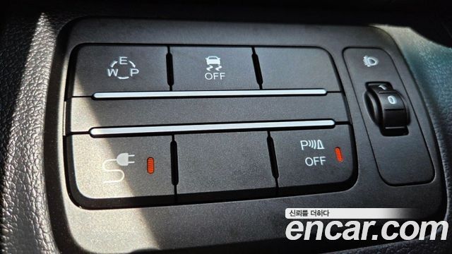 KG Mobility (SsangYong) Tivoli Air 1.6 RX 2WD 2017 — фото 22