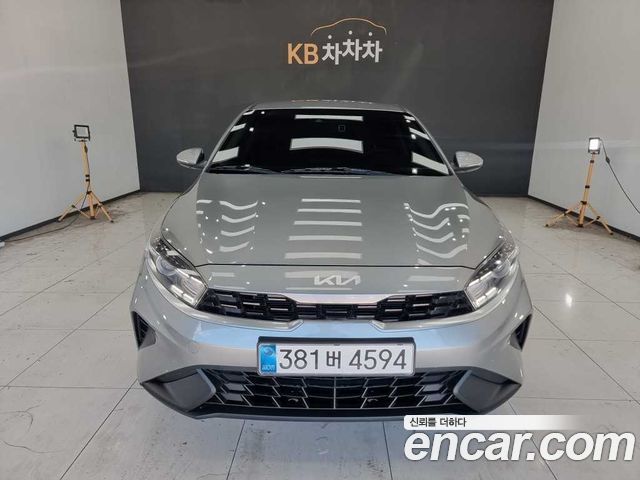 Kia K3 (II) 1.6 Prestige 2022 — фото 3