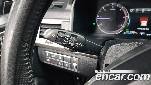 KG Mobility (SsangYong) Rexton Sports Khan Diesel 2.2 4WD Professional S (5-Link) 2019 — фото 17