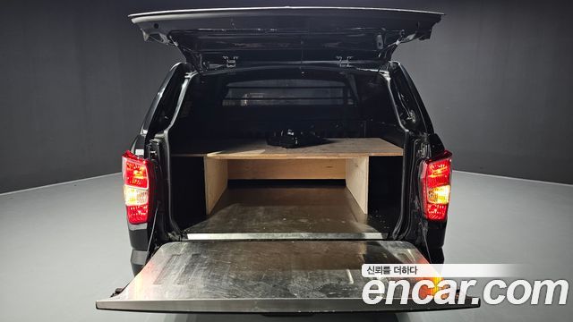 KG Mobility (SsangYong) Rexton Sports Khan Diesel 2.2 4WD Professional S (5-Link) 2019 — фото 31