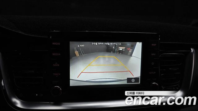 Kia Stonic 1.4 Prestige 2020 — фото 19