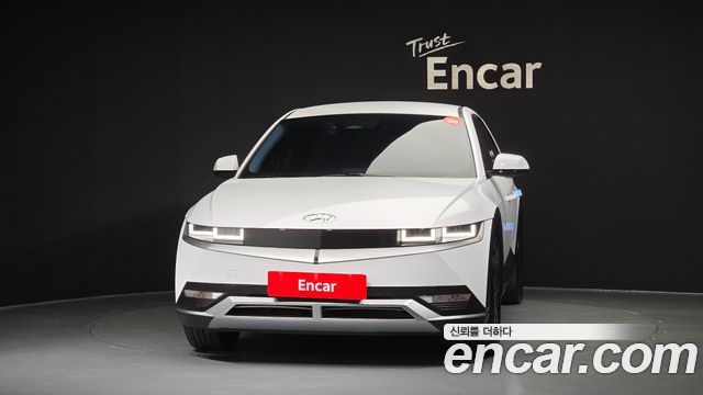 Hyundai Ioniq 5 Standard Exclusive 2023 — фото 3
