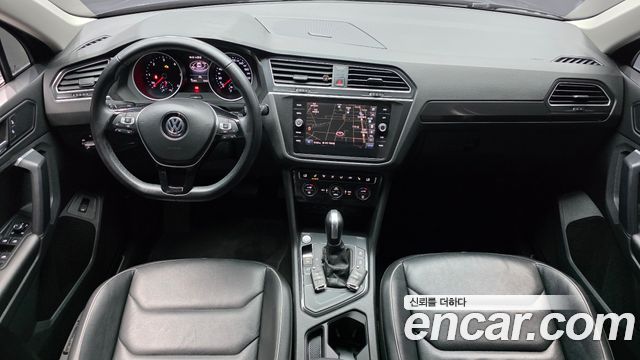 Volkswagen Tiguan (II) 2.0 TDI Premium 2020 — фото 7