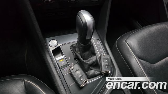 Volkswagen Tiguan (II) 2.0 TDI Premium 2020 — фото 9