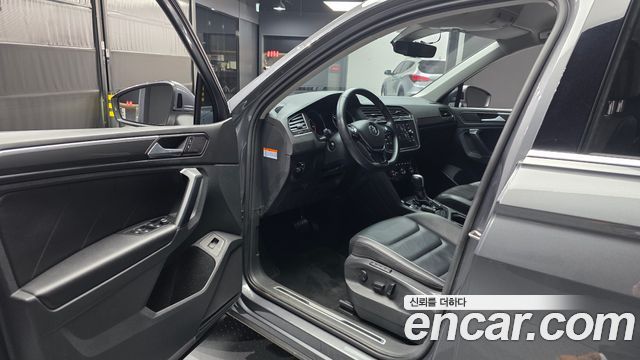 Volkswagen Tiguan (II) 2.0 TDI Premium 2020 — фото 10