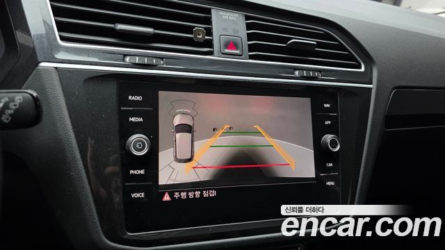 Volkswagen Tiguan (II) 2.0 TDI Premium 2020 — фото 15
