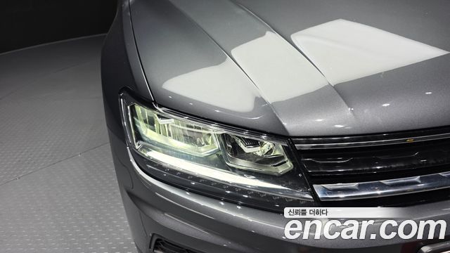 Volkswagen Tiguan (II) 2.0 TDI Premium 2020 — фото 22