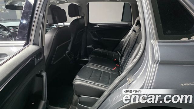 Volkswagen Tiguan (II) 2.0 TDI Premium 2020 — фото 26