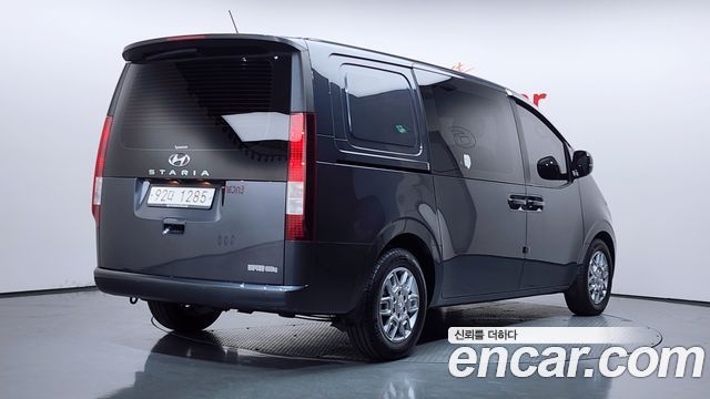 Hyundai Staria L3.5 Cargo 5-Seater Modern 2022 — фото 2