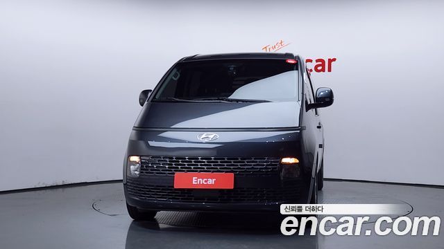 Hyundai Staria L3.5 Cargo 5-Seater Modern 2022 — фото 3