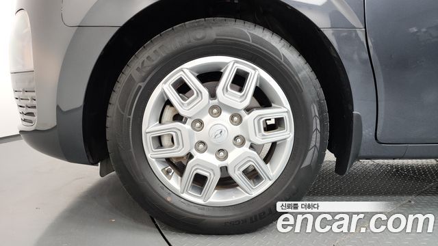 Hyundai Staria L3.5 Cargo 5-Seater Modern 2022 — фото 5